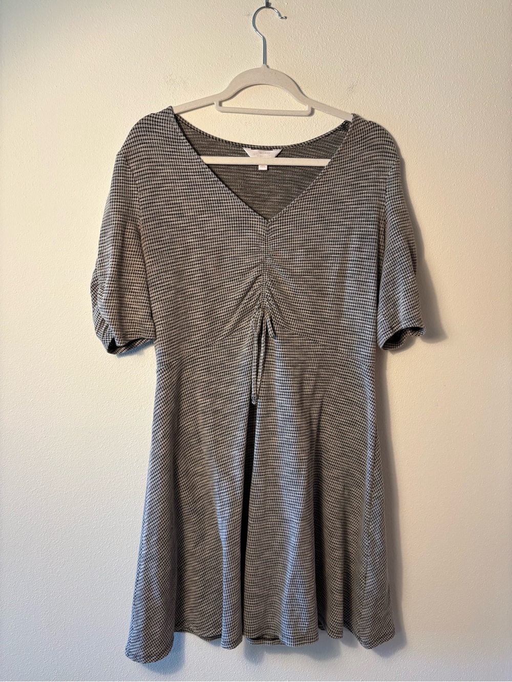 LC Lauren Conrad Black White Gingham Ruched Front V-Neck Dress - Medium